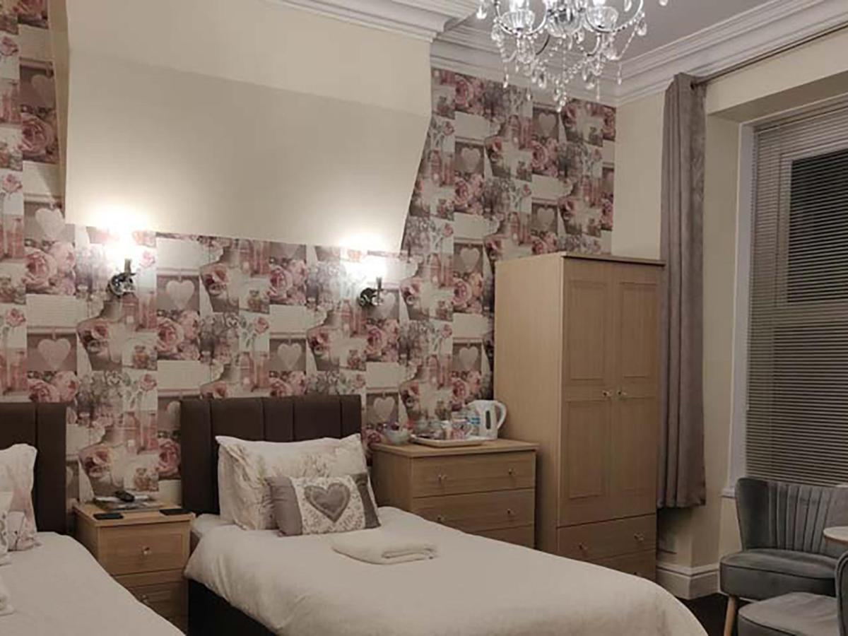 The Rosedene Hotel ลันดิดโน ภายนอก รูปภาพ