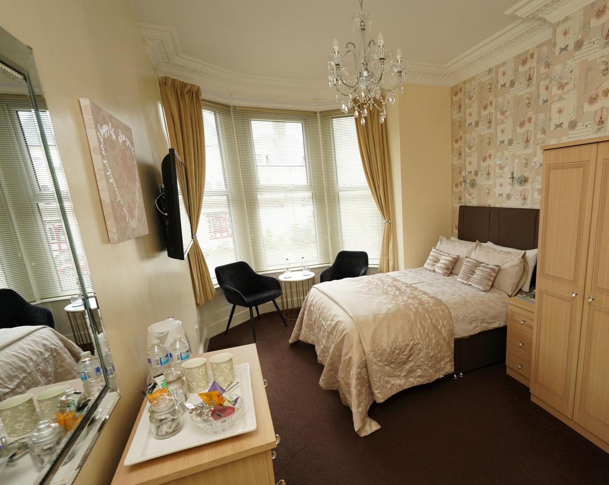 The Rosedene Hotel ลันดิดโน ภายนอก รูปภาพ
